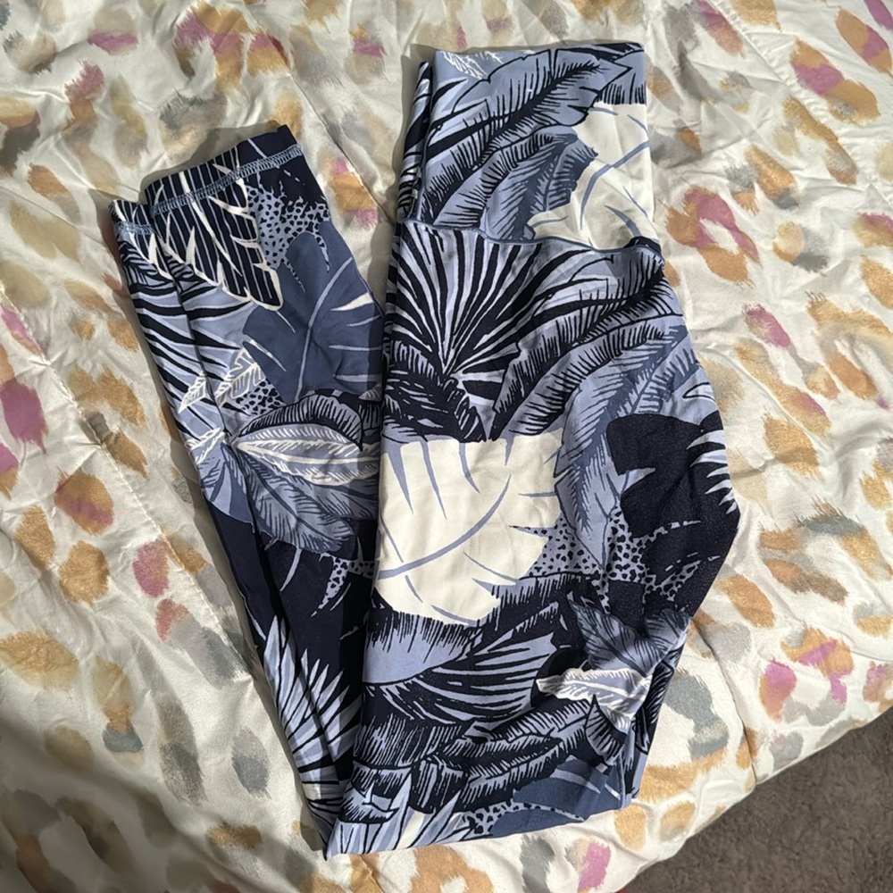 Aerie chill leggings